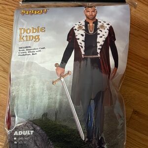 Spirit Noble King Kids Costume - Black and White